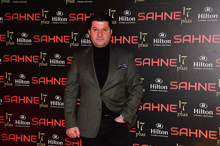 Tarihi Ali Baba Balık Lokantası sahibi Kenan Yıldız’dan geceye damga vuran kutlama